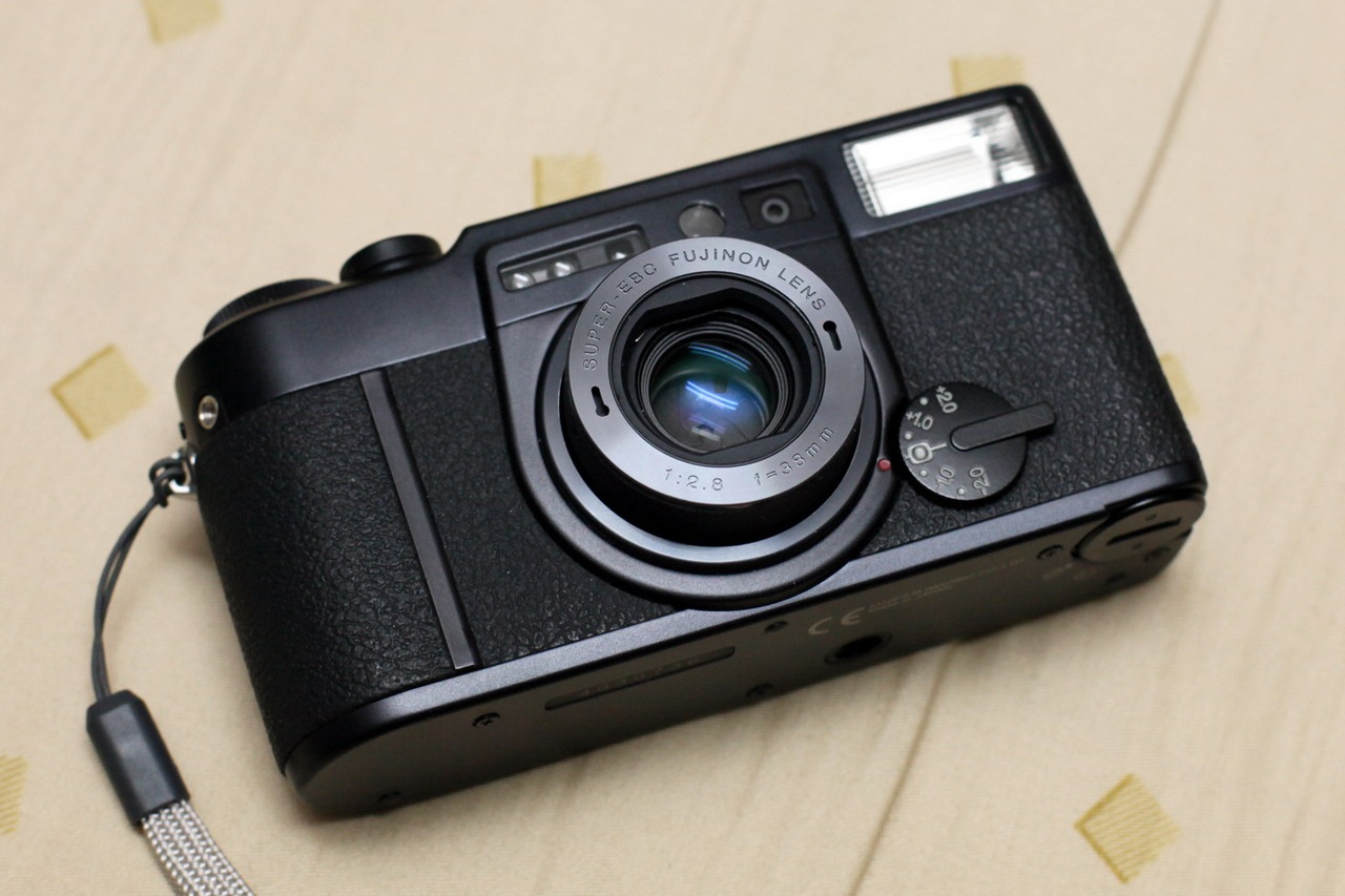 10 Alternatives to the Contax T2 Film Camera - $100 to $1,000 